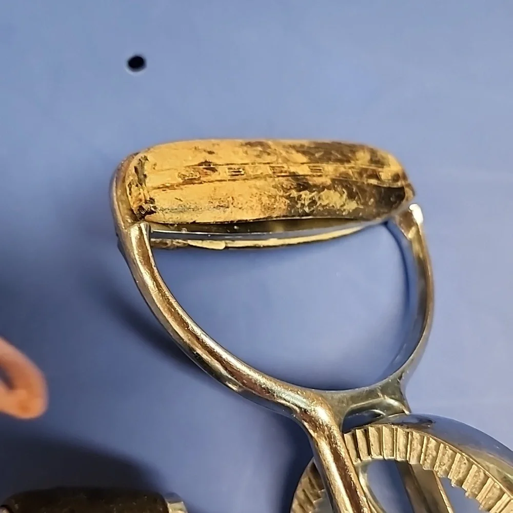Antique batter beater